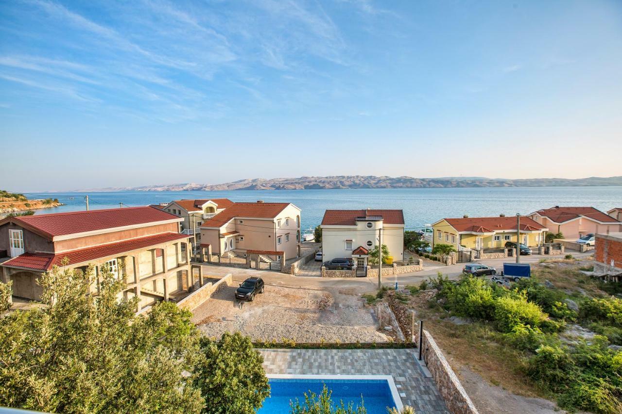 Apartments Villa Dina Karlobag Exterior foto